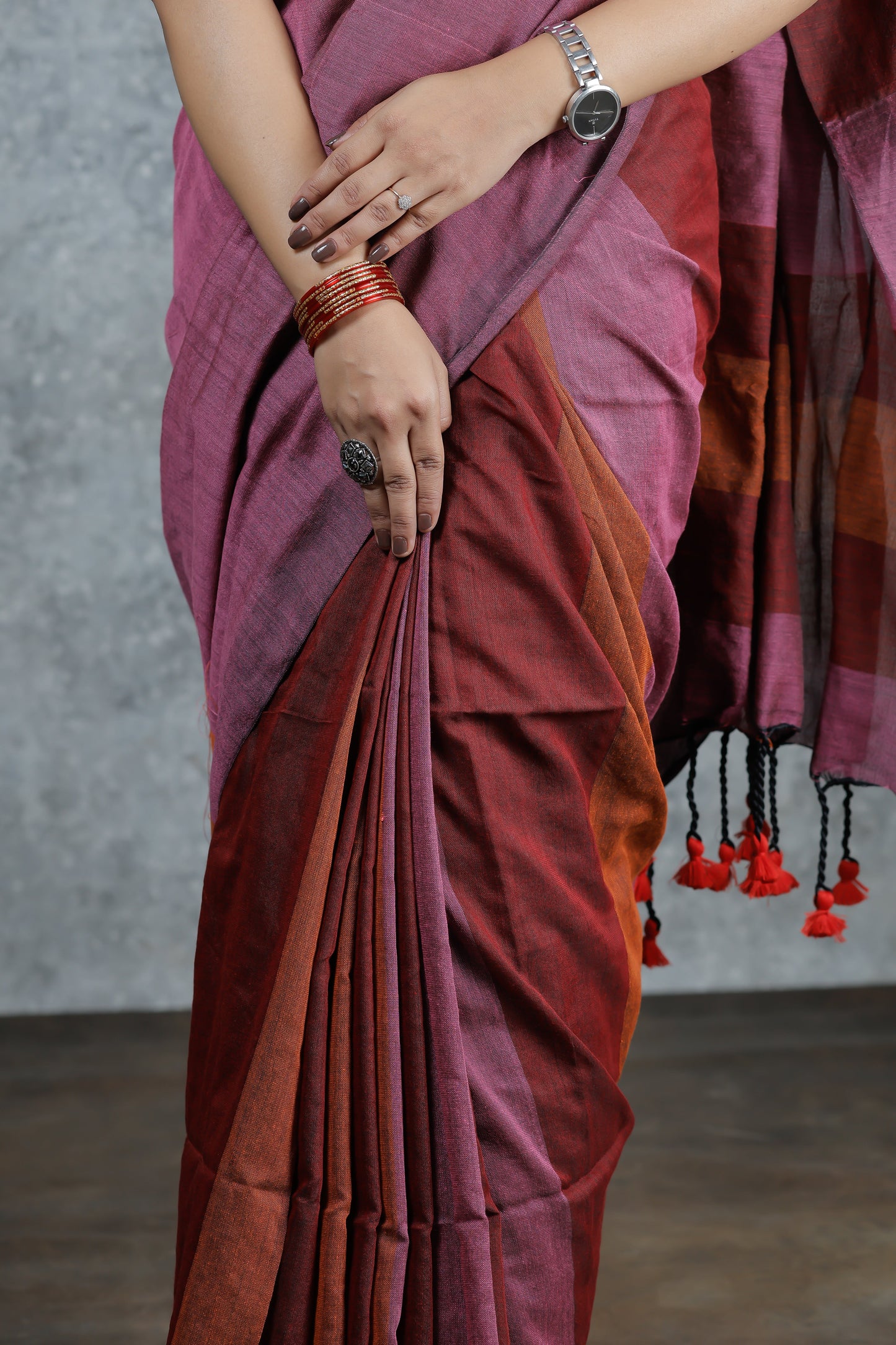 Rudrani – Red Maheshwari Silk Saree with Golden Border